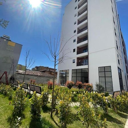 Center Tirana Goldi Apartment Zewnętrze zdjęcie