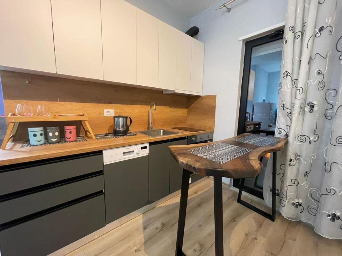 Center Tirana Goldi Apartment Zewnętrze zdjęcie
